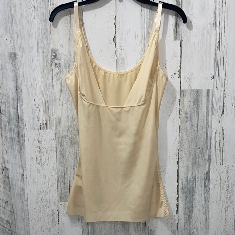 0613 Everbellus Cream Sleeveless Camisole Top